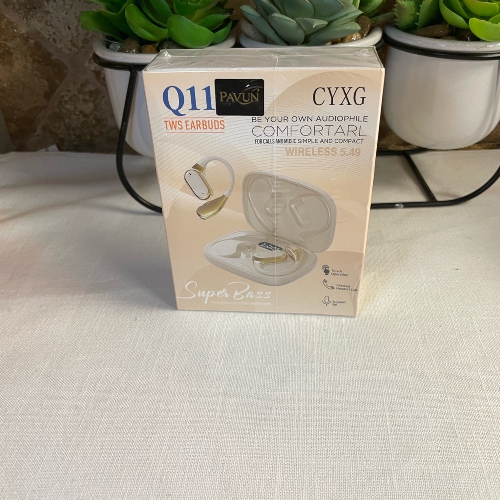 Q11 TWS Earbuds - Gold